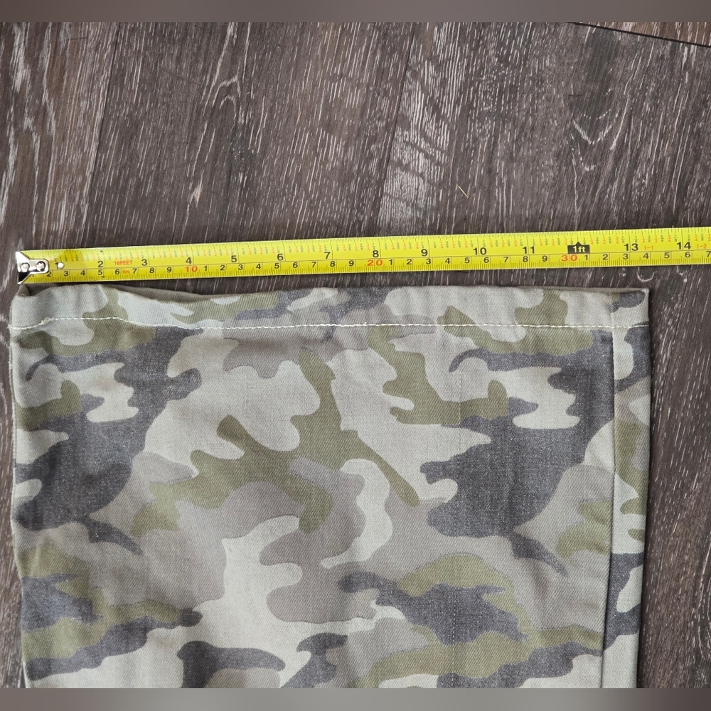 POL Camo Patchwork Overalls Womens Relaxed Fit Utility Jumpsuit, Size S Like New - Picture 7 of 11